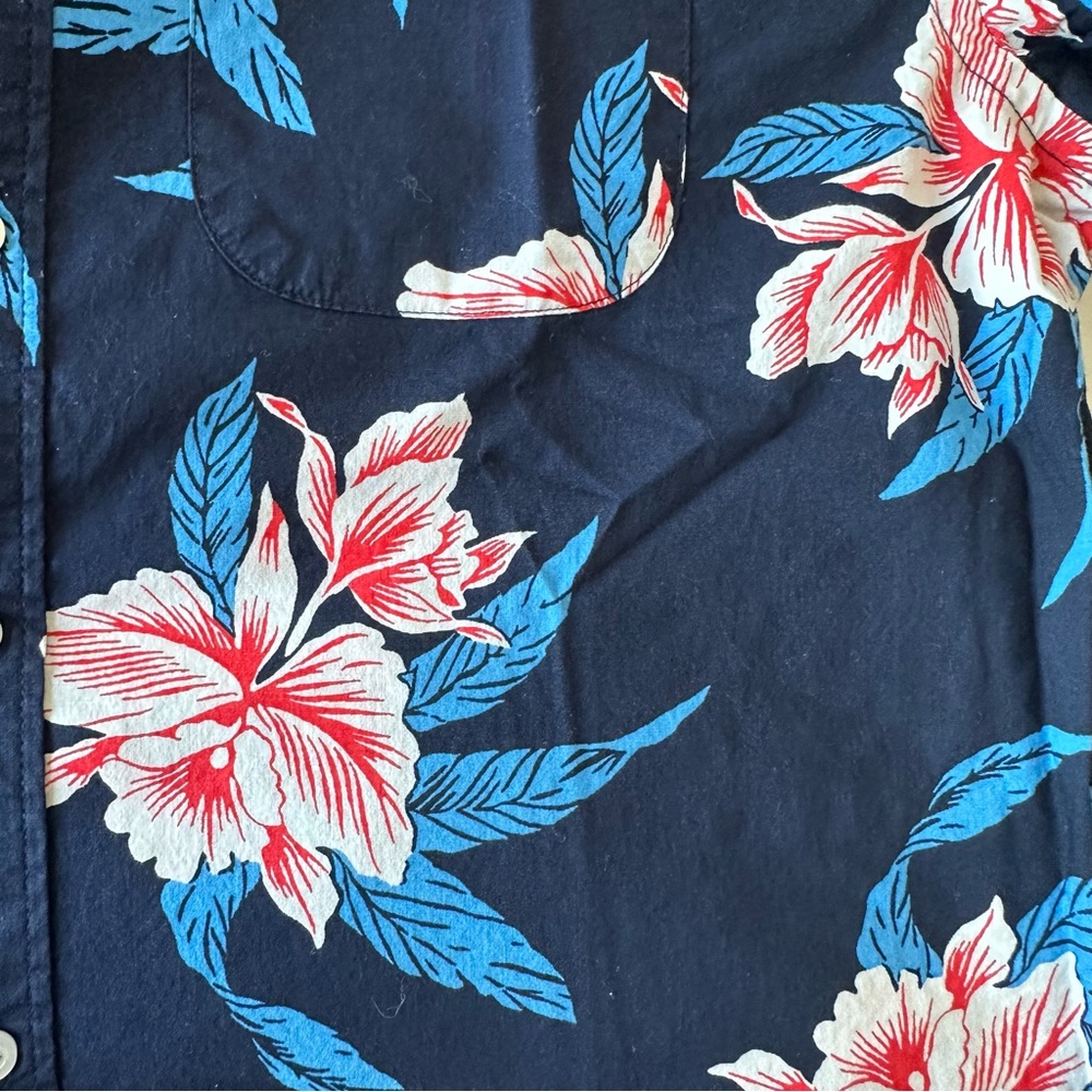Old Navy Men's Floral Button-Down Shirt - Navy and Pink - Picture 3 of 4